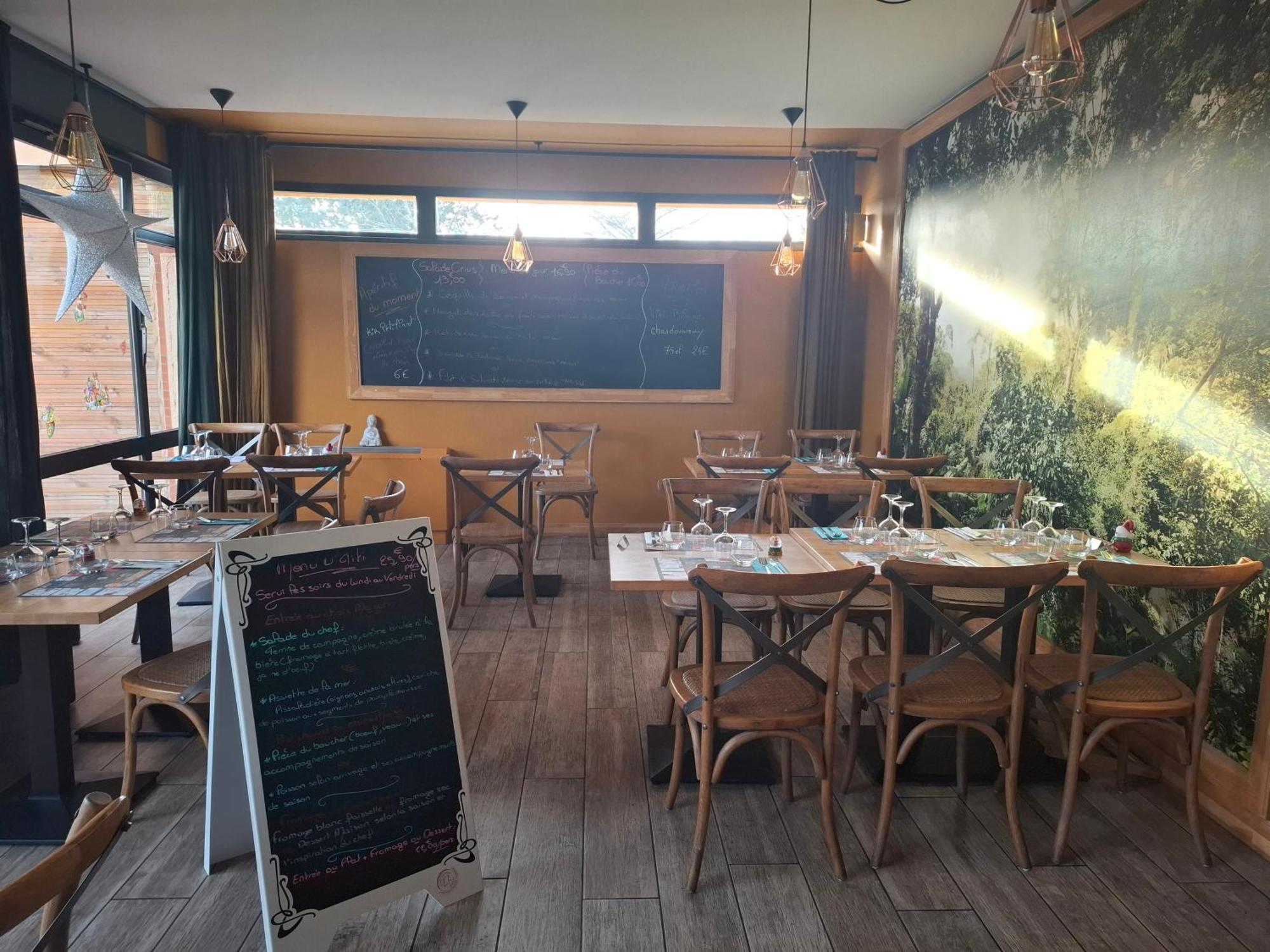 Hotel Restaurant Cirius Морон-ле-Ба Екстериор снимка