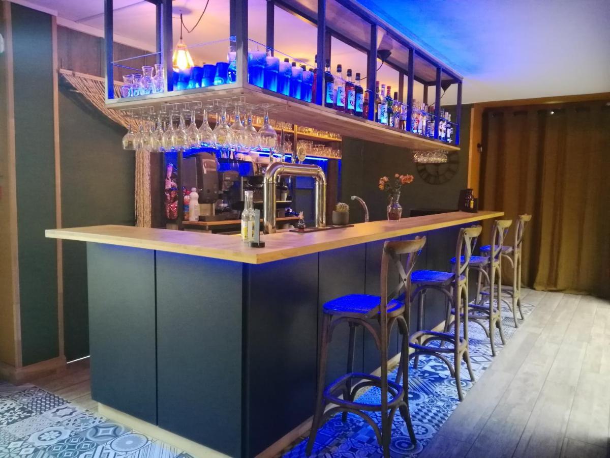 Hotel Restaurant Cirius Морон-ле-Ба Екстериор снимка
